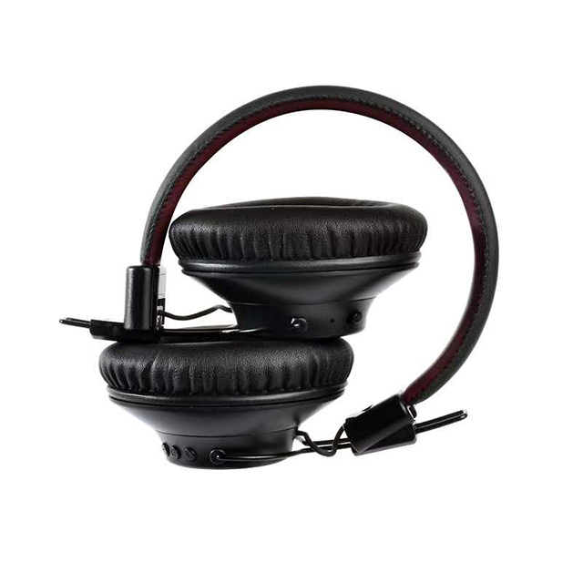 ওয়্যারলেস হেডফোন